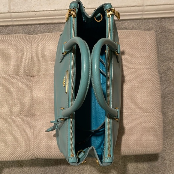 Prada Galleria Large Saffiano Luxπ©΅ - Picture 5 of 11